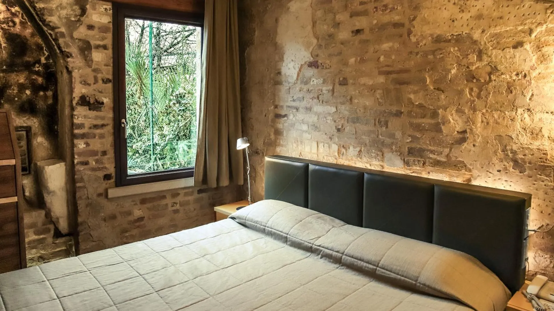 ** Bed & Breakfast Locanda Ponte Dante Treviso Italy