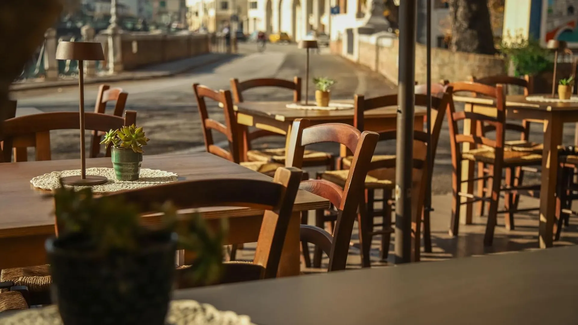 Locanda Ponte Dante Treviso 2*,  Italy