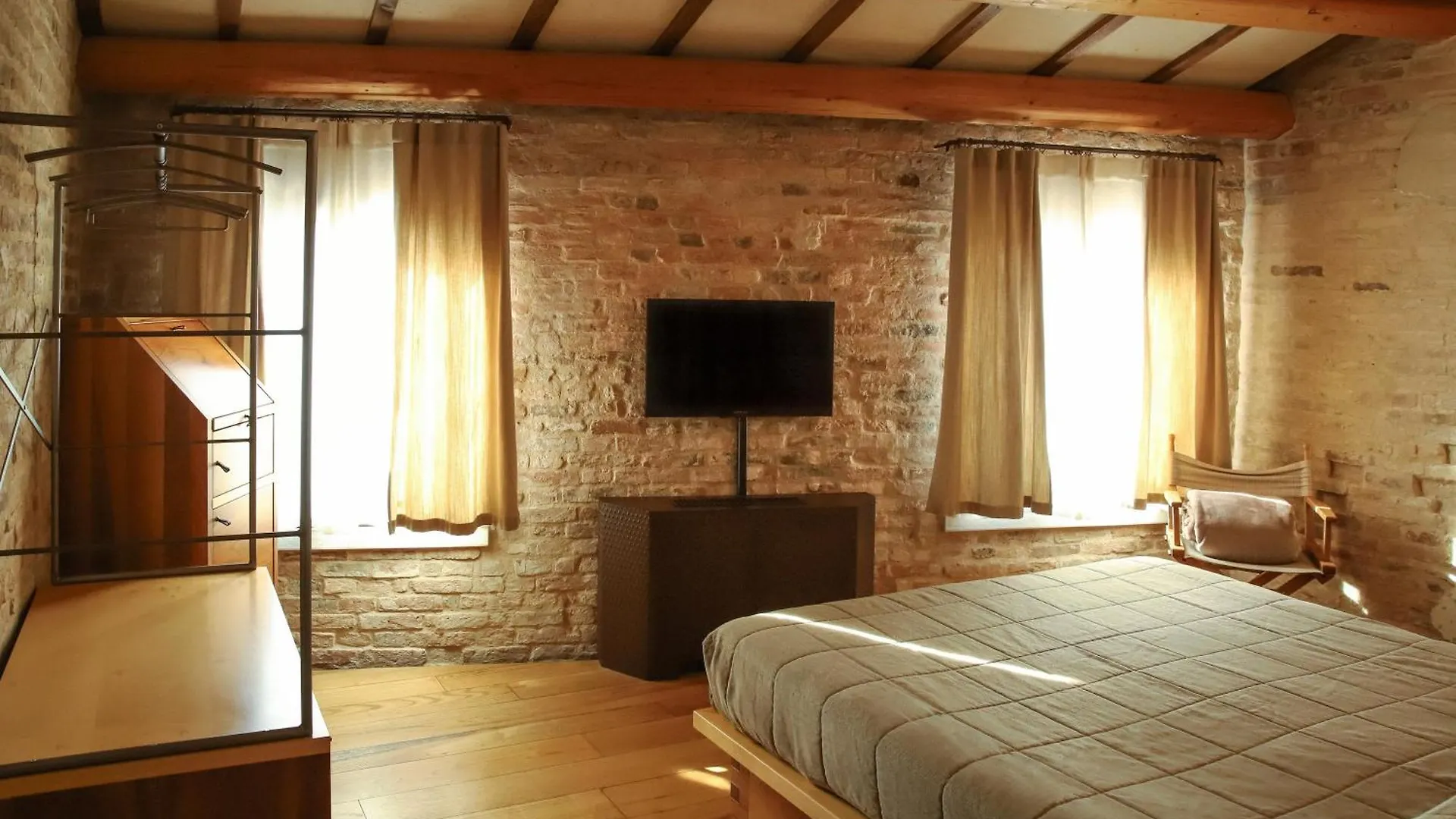 Locanda Ponte Dante Treviso 2*,
